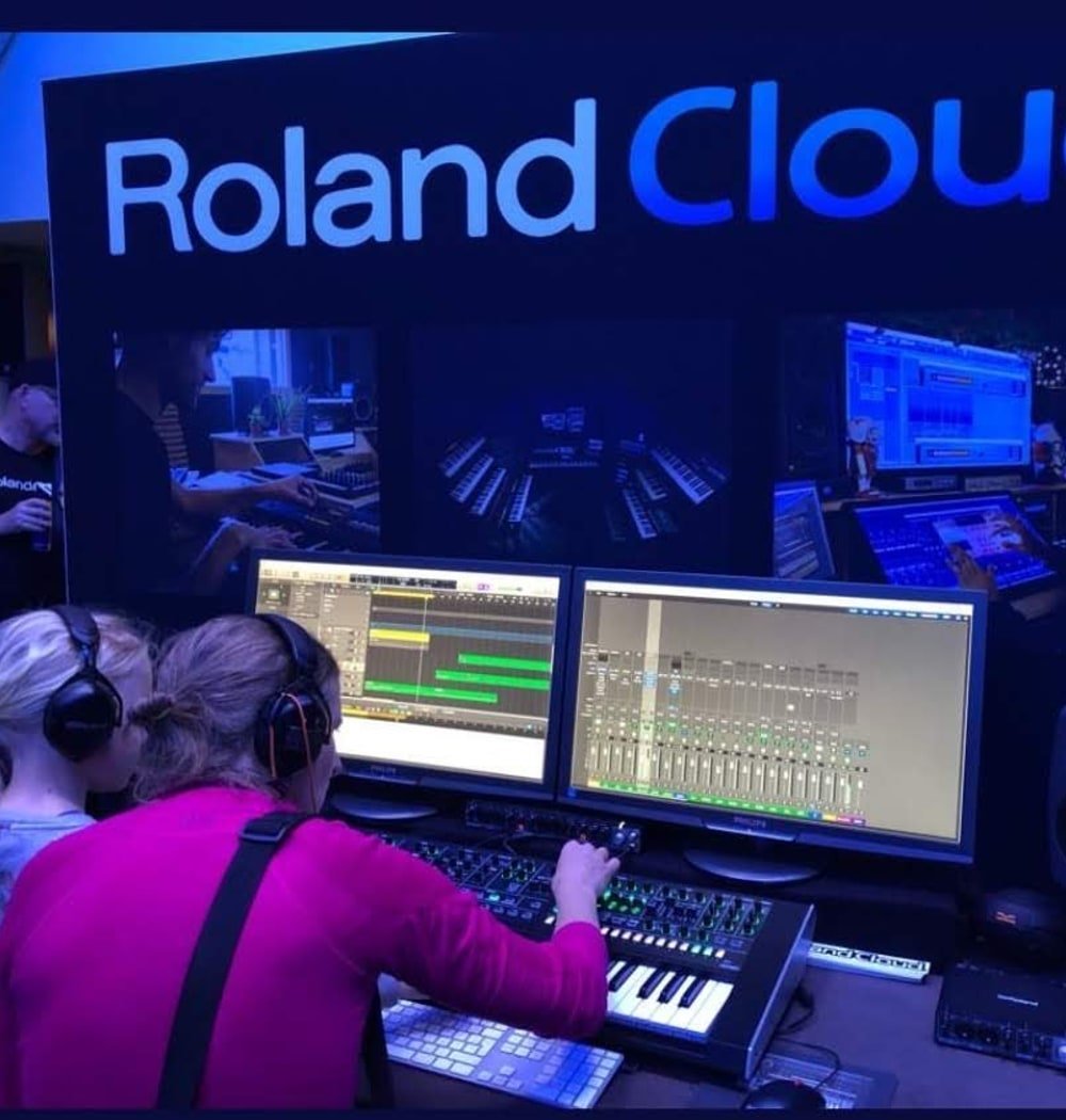 Roland Cloud booth demo